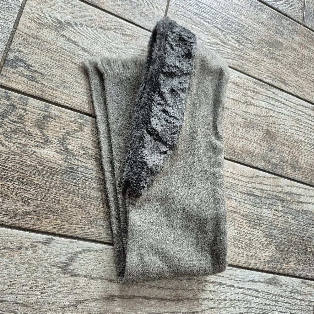 Vintage Weber & Heilbroner Grey Wool Scarf Faux Fur Collar The Chesterfield